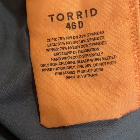 Torrid peach lace bra 46D - Picture 3 of 3